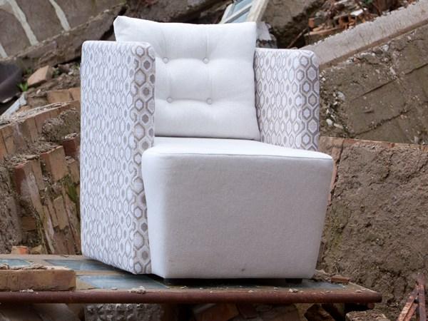 Upholstered fabric armchair with armrests | Artibella by Domingo salotti