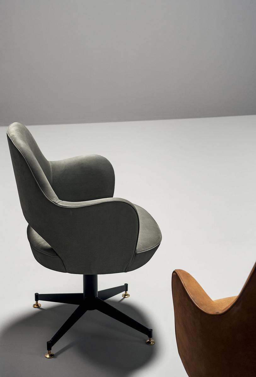 Leather chair with armrests | Colette Office by Baxter