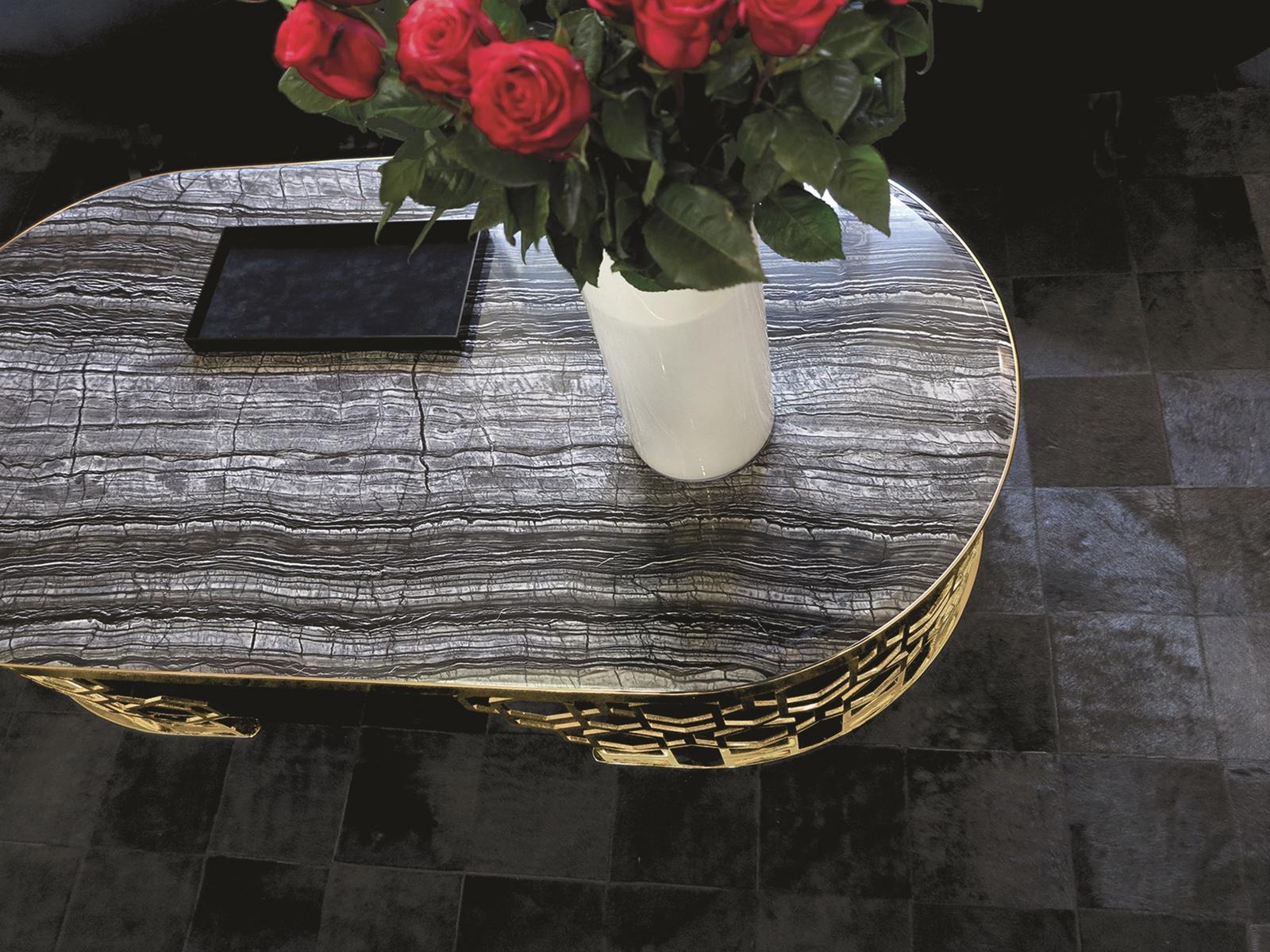 Oval stone coffee table | Manfred by Longhi