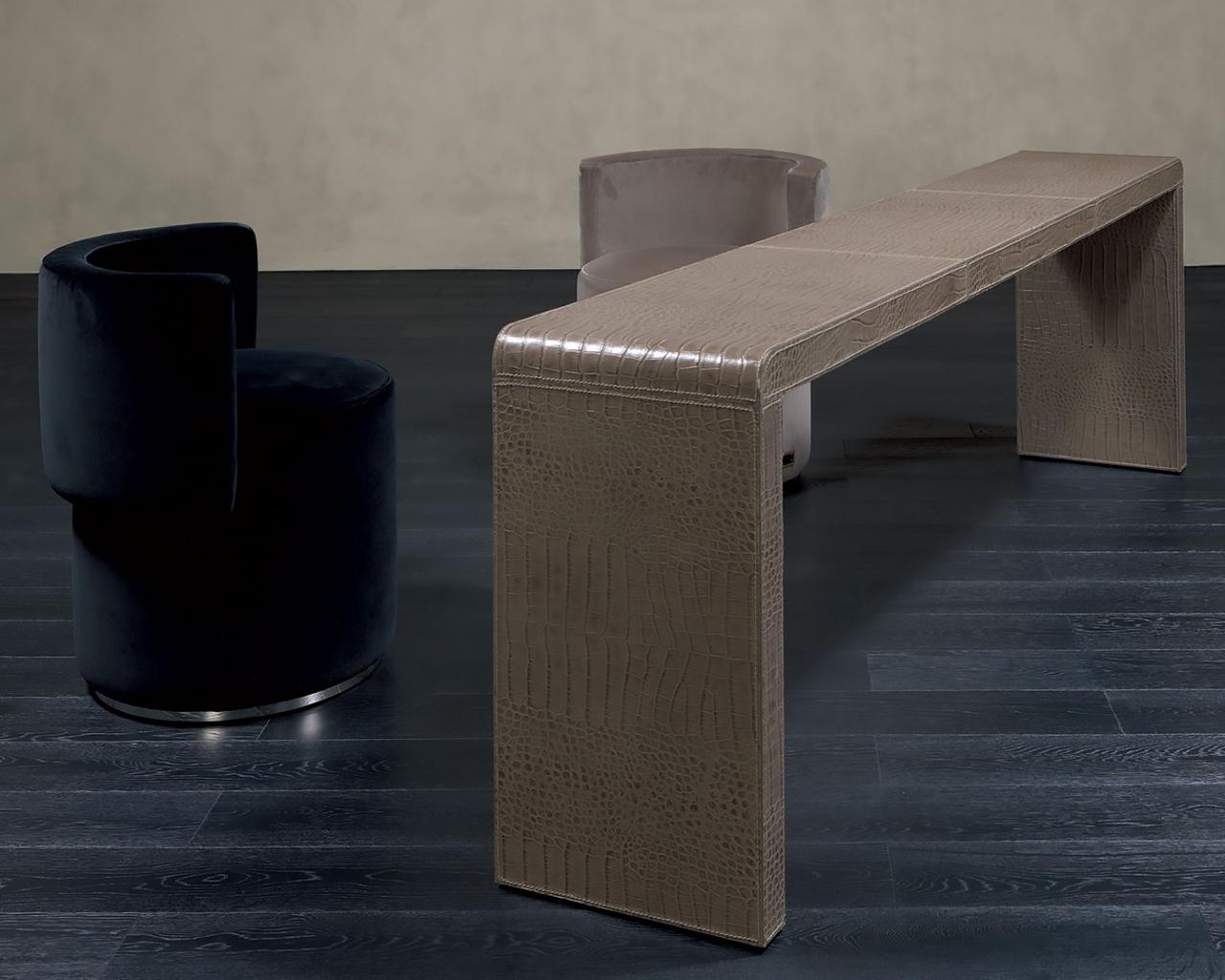 Leather console in a luxury style | Kyoto by Rugiano
