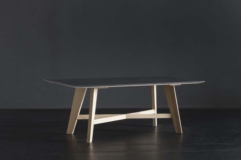 Rectangular iron dining table | Detroit + Pechino by Altacorte