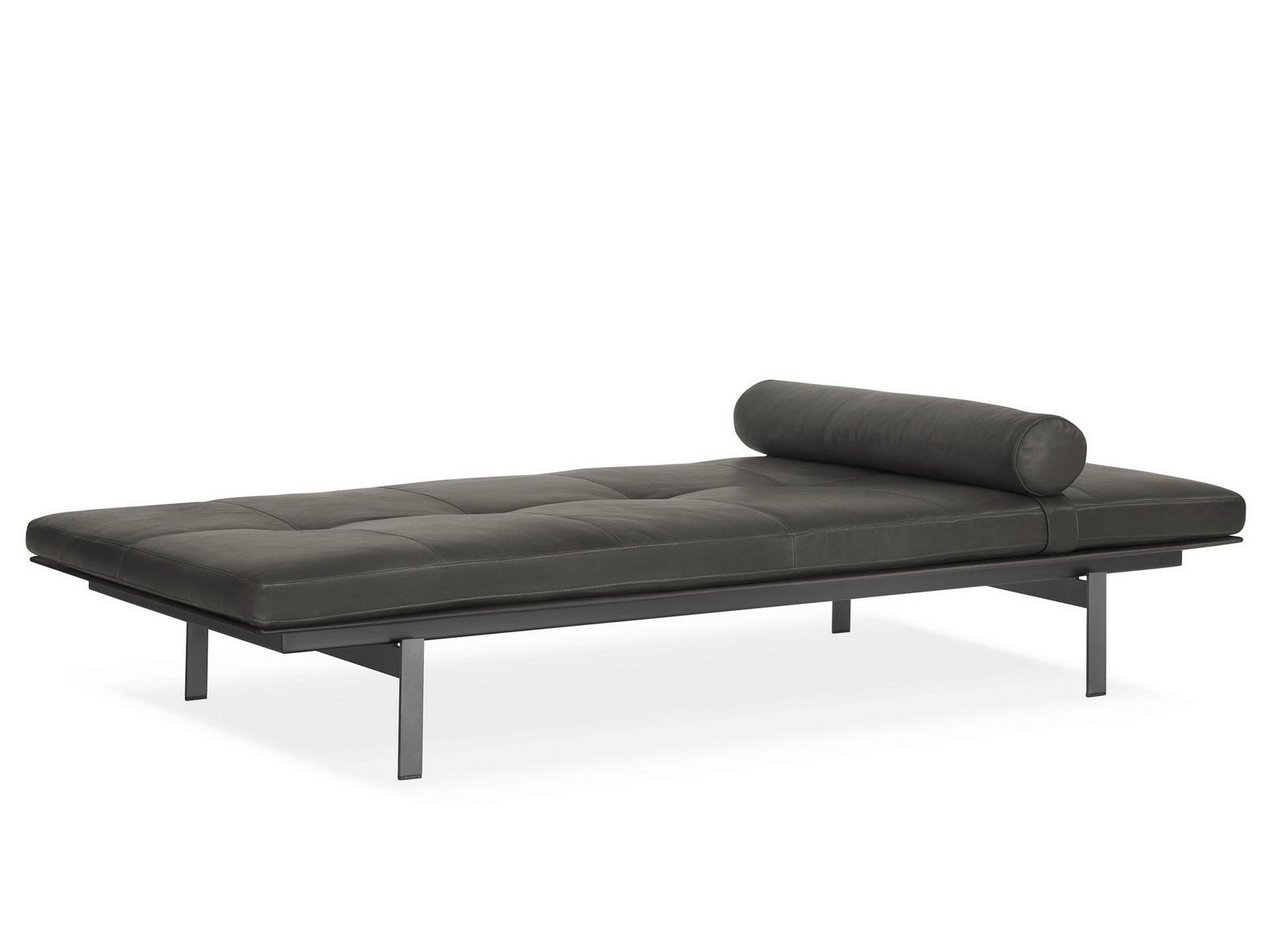 Upholstered leather day bed | Yard by Lema