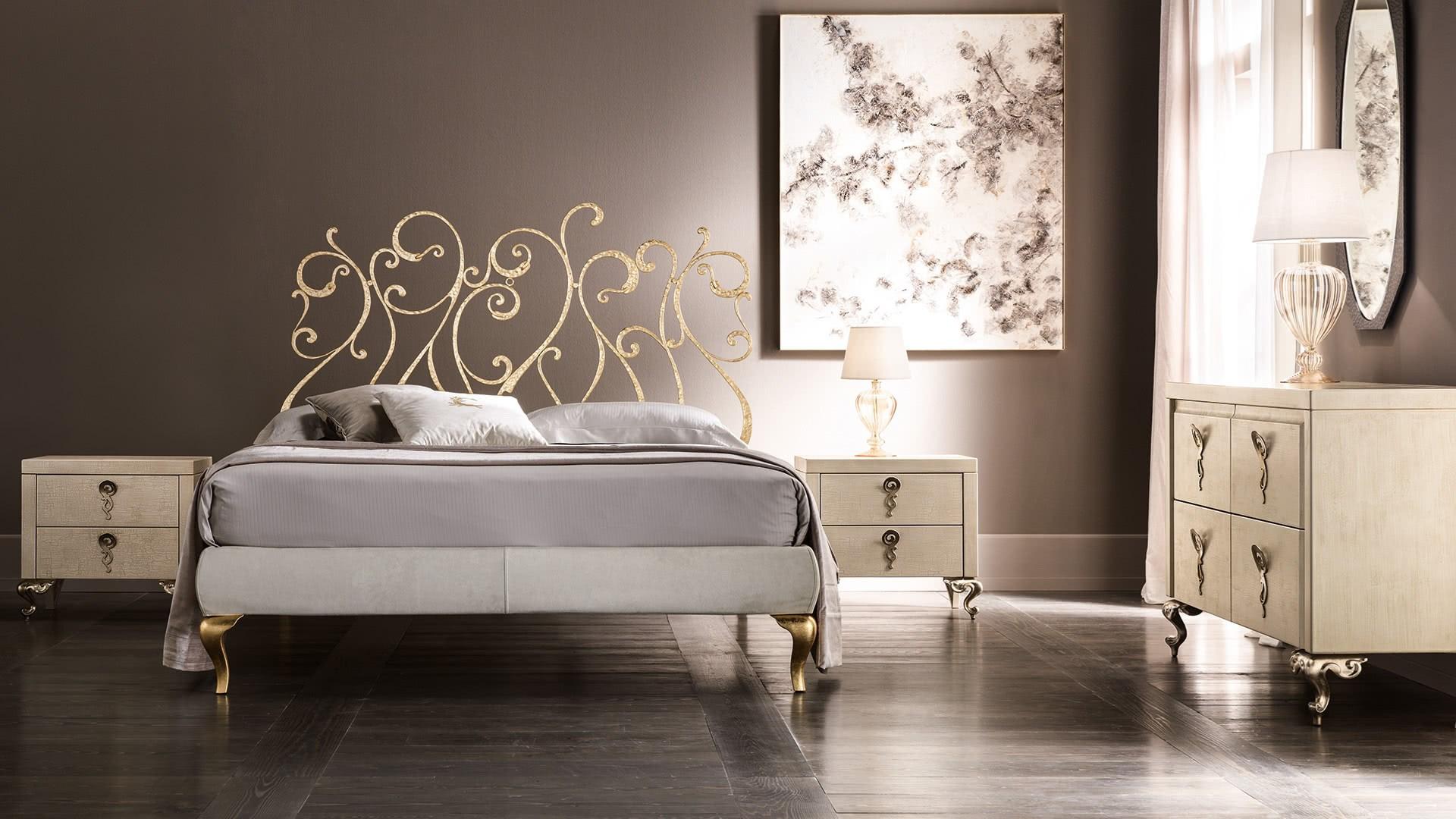 Wooden chest of drawers | George by Cantori