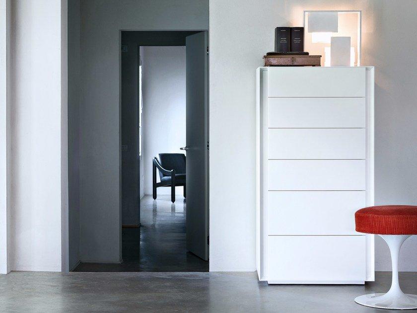 Free standing lacquered chest of drawers | Luna by Lema