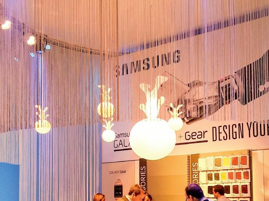 RGB polyethylene pendant lamp | Spacewalker by Dark