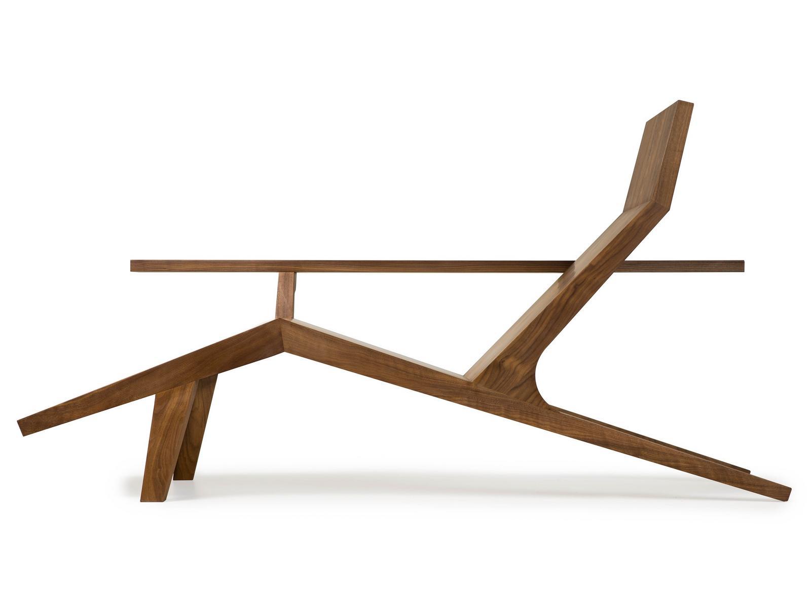 Wooden Chaise longue | Liberty Lounger by Moooi