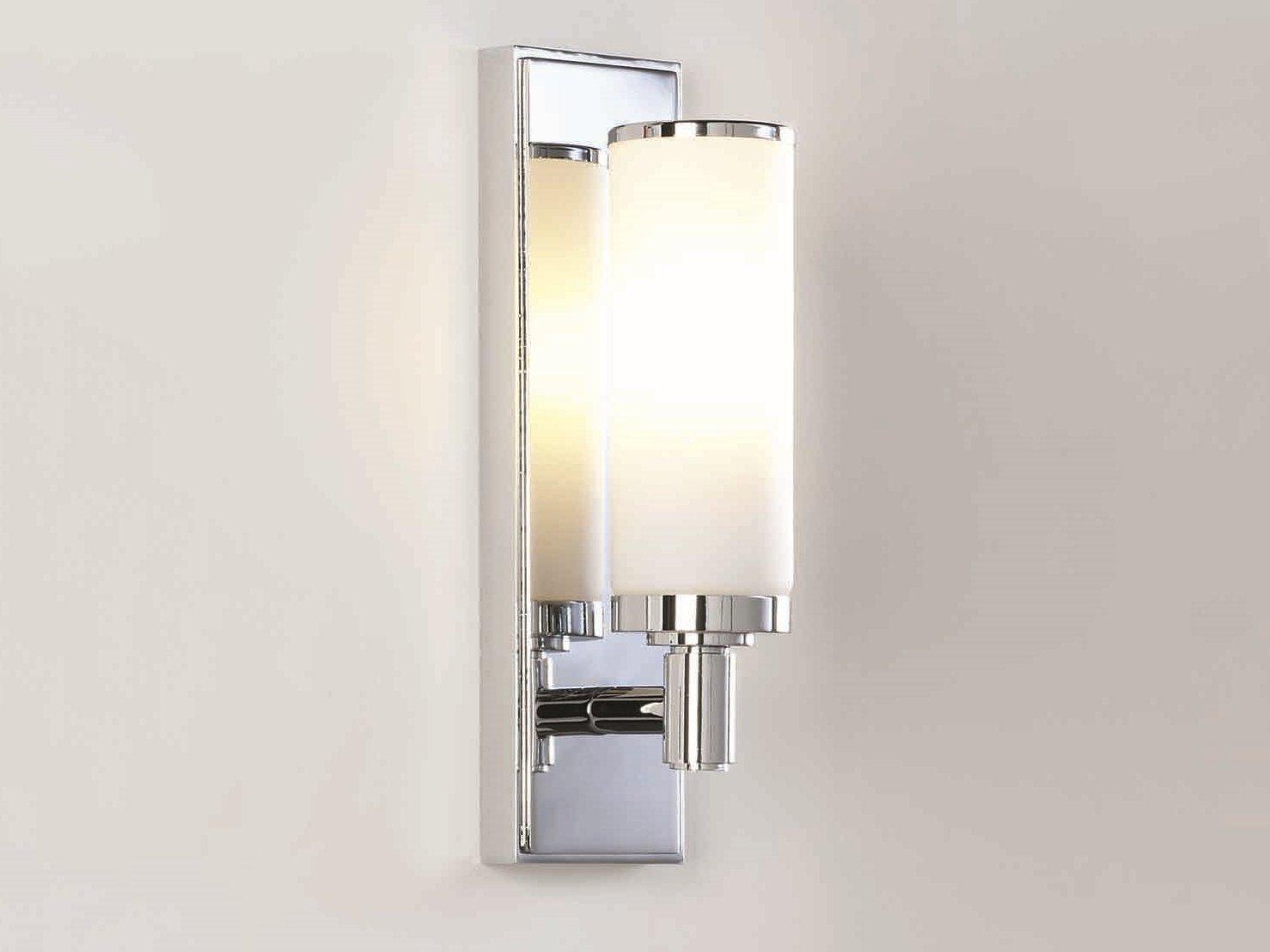 Zinc wall lamp for bathroom | Verona by Astro lighting