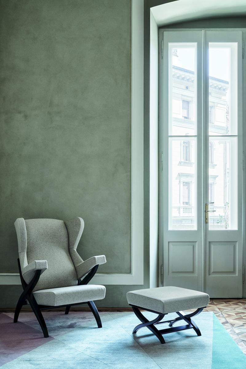 Upholstered pouf | Pouf by Arflex