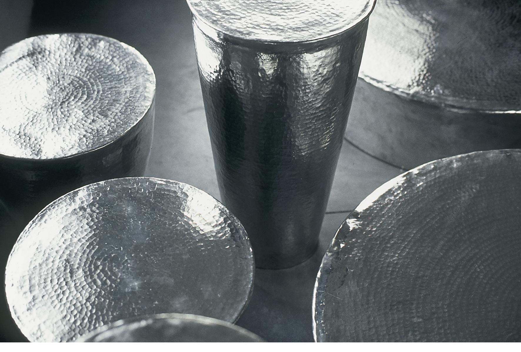 Round metal coffee table | Cairo by Baxter