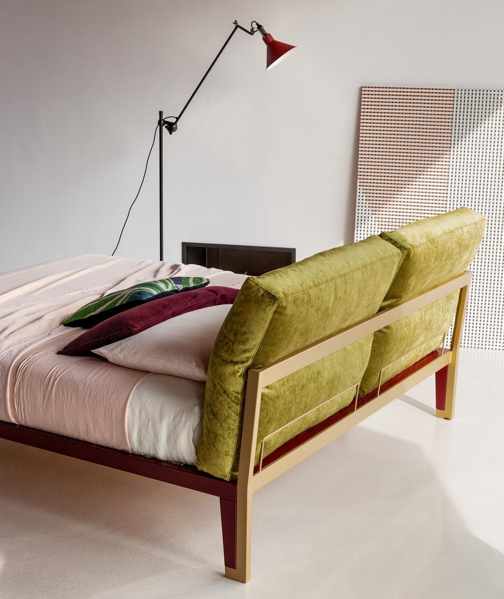 Double bed with upholstered headboard | Moglie E Marito by Bonaldo