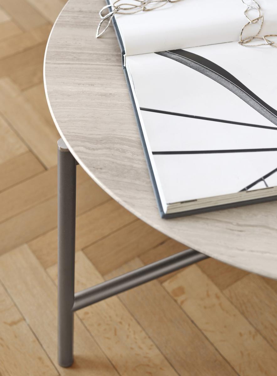 Marble coffee table | Iko by Flou