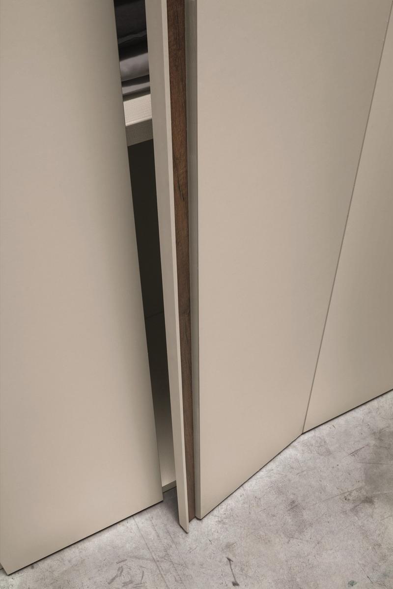 Wooden wardrobe | Denver by Tomasella