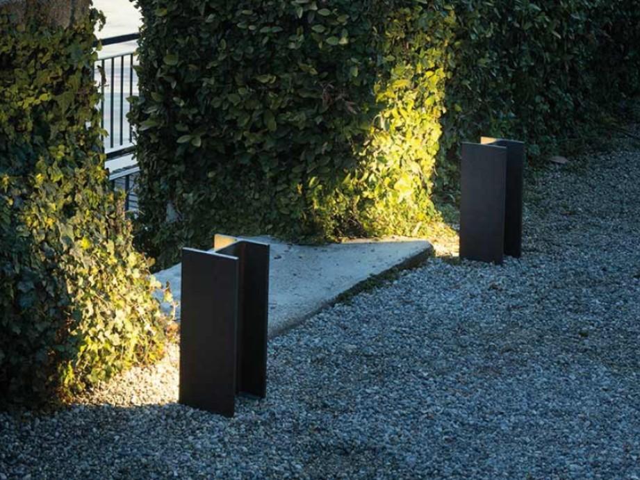 LED direct-indirect light steel floor lamp | Mais Plus Que Cela Je Ne Peux Pas by Nemo