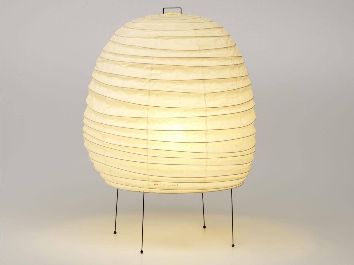 Japanese paper table lamp | Akari 20n by Vitra