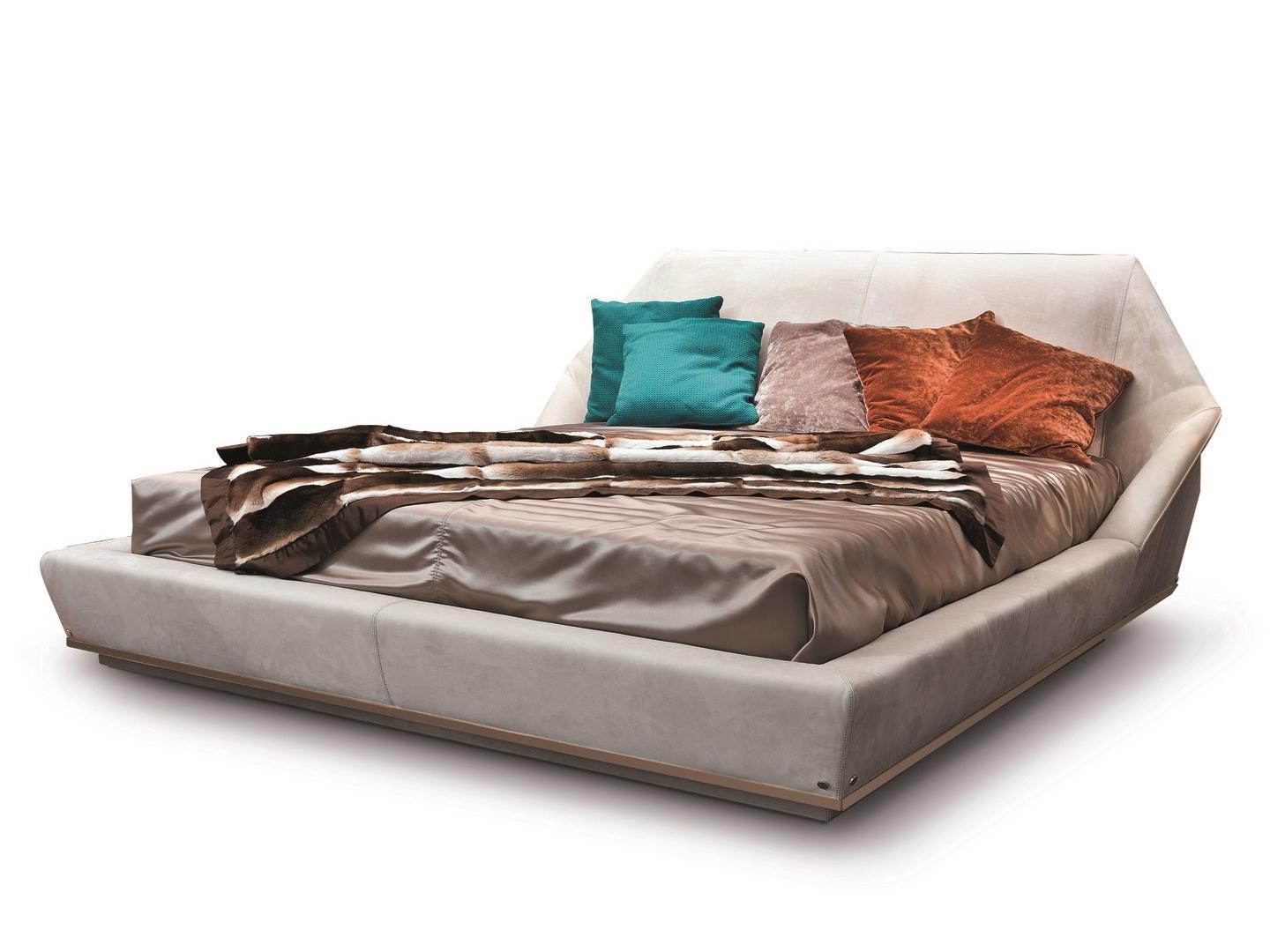 Velvet bed with high headboard | Yume by Longhi