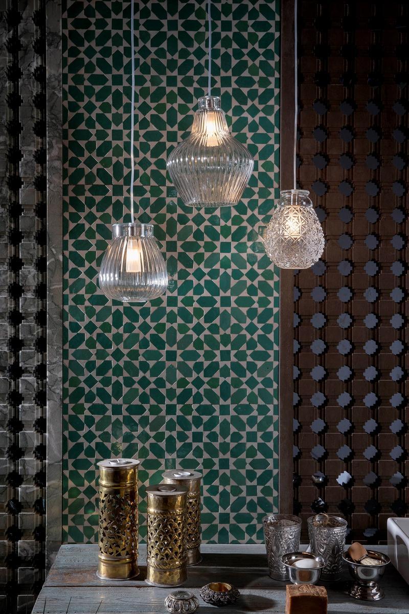 Direct light glass pendant lamp | Ceraunavolta by Karman