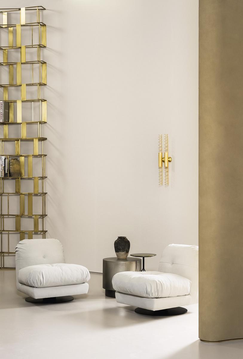 Swivel leather armchair | Milano by Baxter