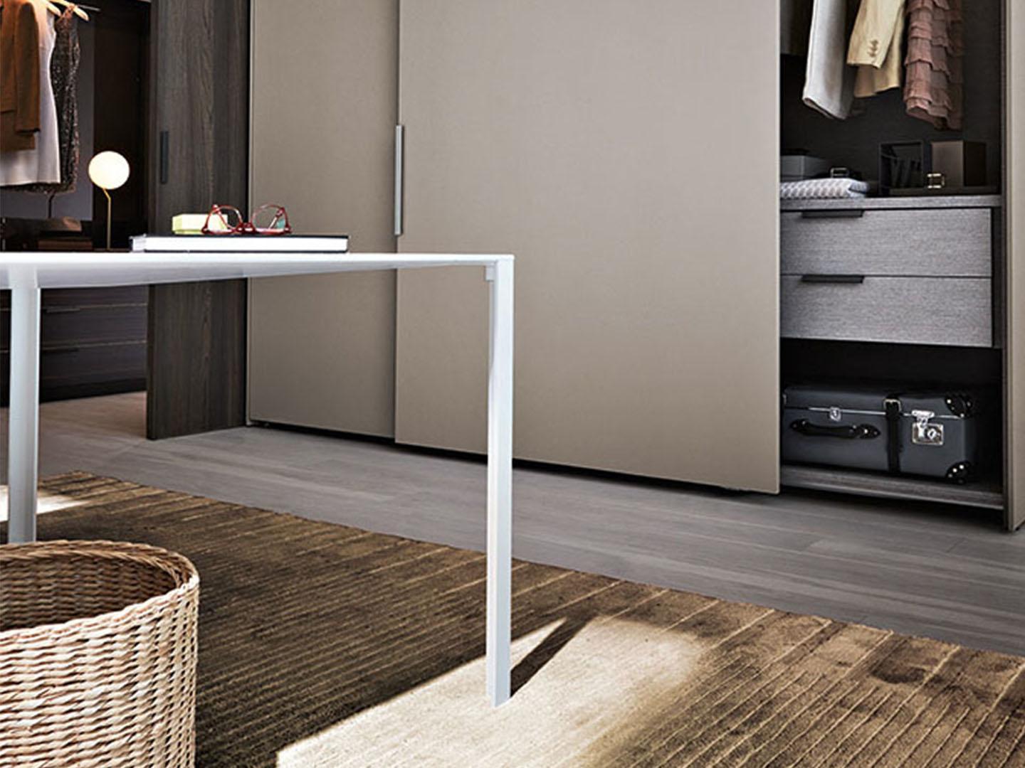 Sliding wooden cabinet door | Gliss Master Start by Molteni