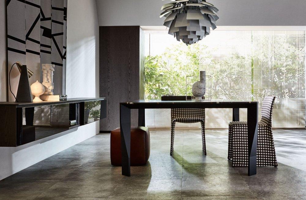 Square marble dining table | Diamond by Molteni