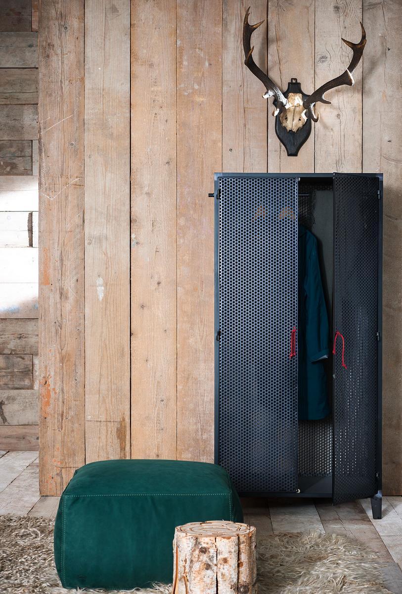 Square leather pouf | Istanbul by Baxter