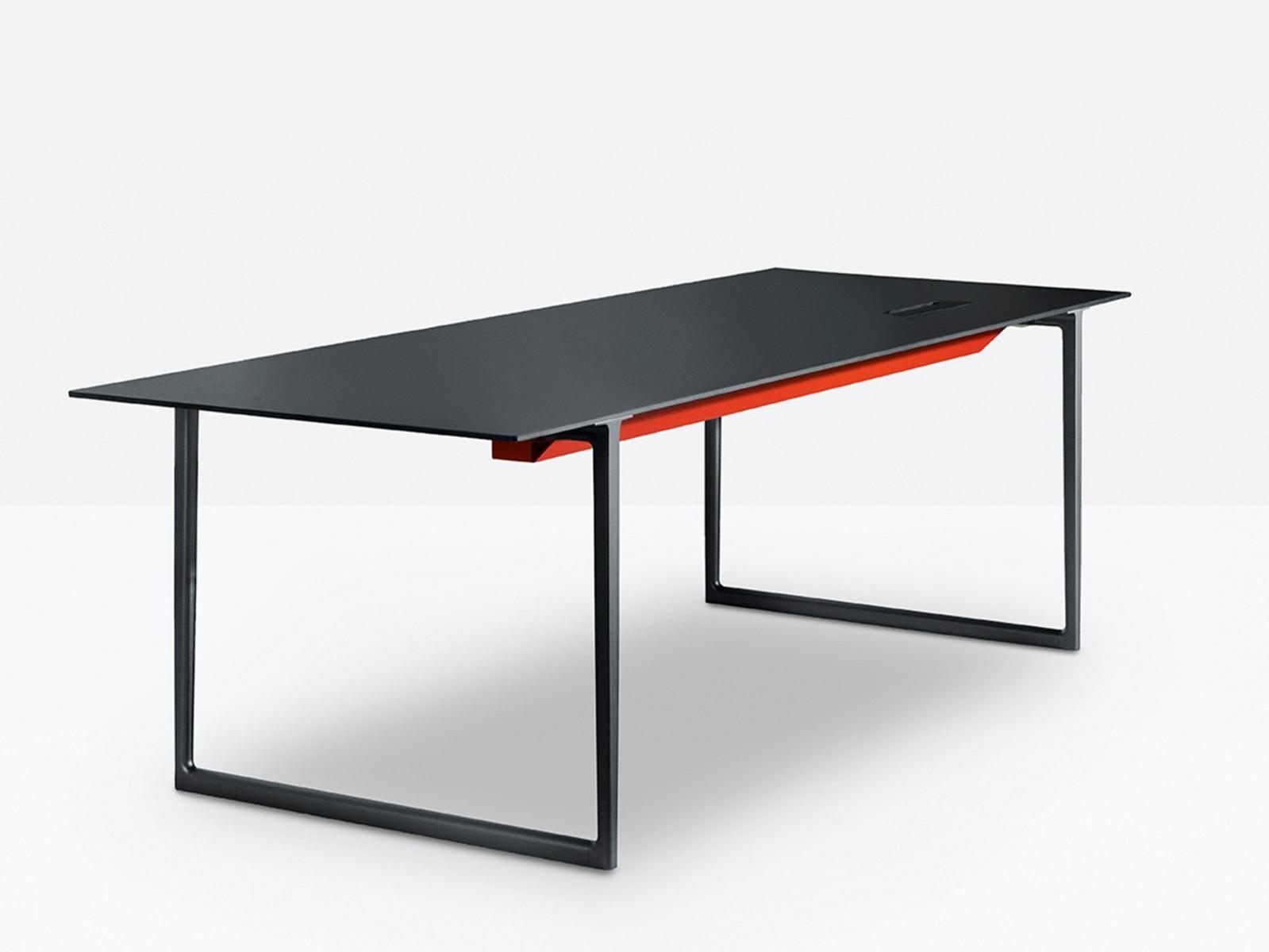Rectangular die cast aluminium office desk | Toa Desk Toa240x90_c by Pedrali