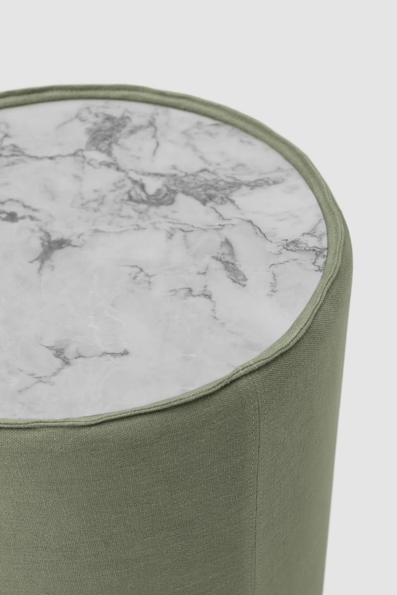 Upholstered round fabric pouf | Edith by Bolzan letti