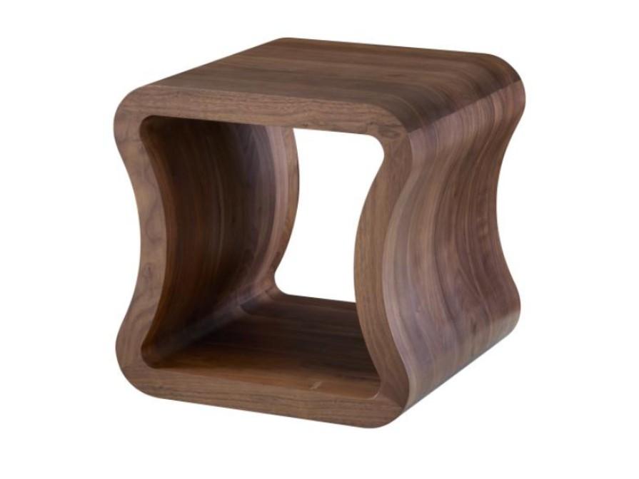 Square oak coffee table | One Shape by Ligne Roset