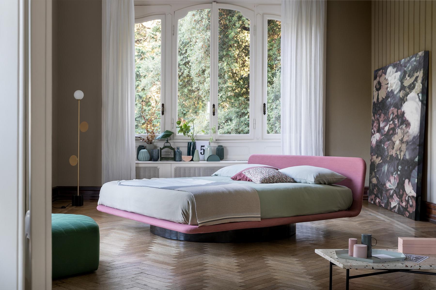 Swivel upholstered bed | Giotto by Bonaldo