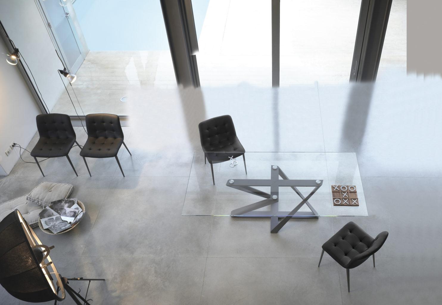 Round tempered glass table | Millennium by Bontempi