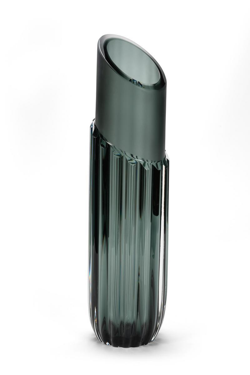 Glass vase | Lipstick by Visionnair