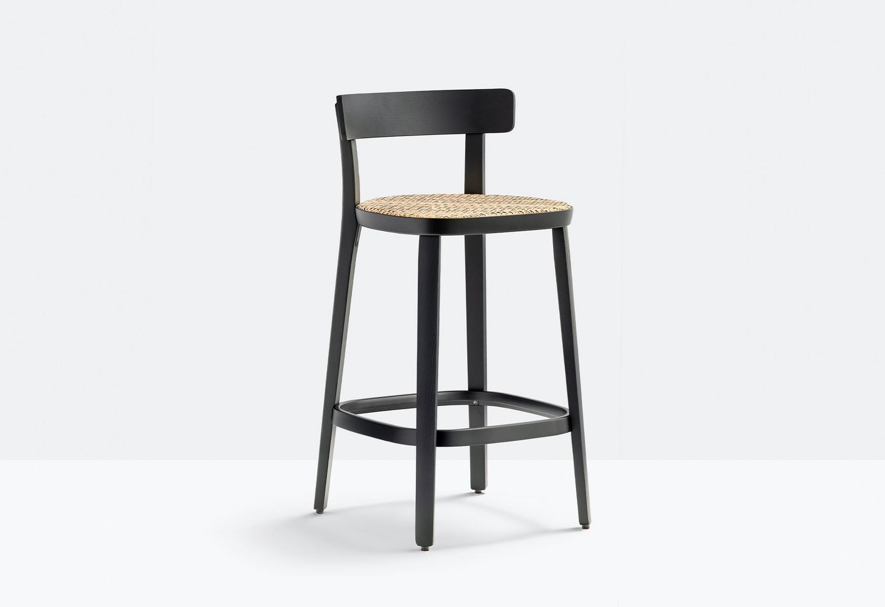 High ash stool | Folk 2926 by Pedrali