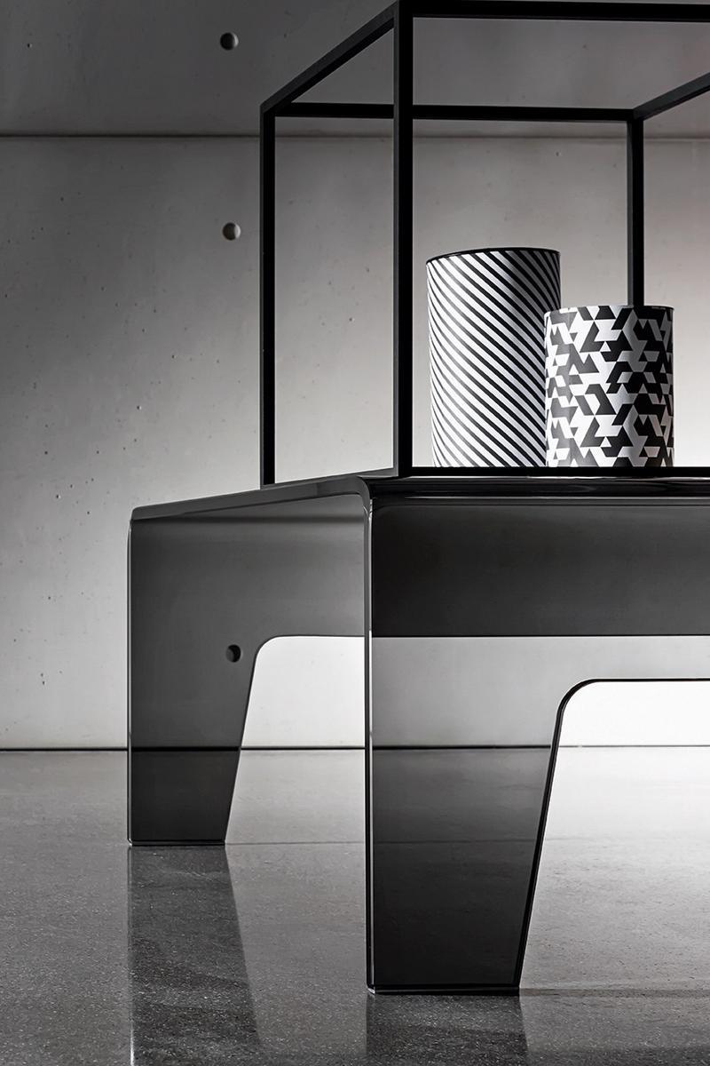 Low rectangular glass coffee table | Frog by Sovet