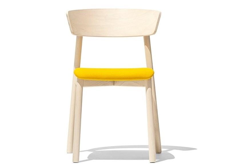 Stackable beech chair with integrated cushion | Clelia by Connubia
