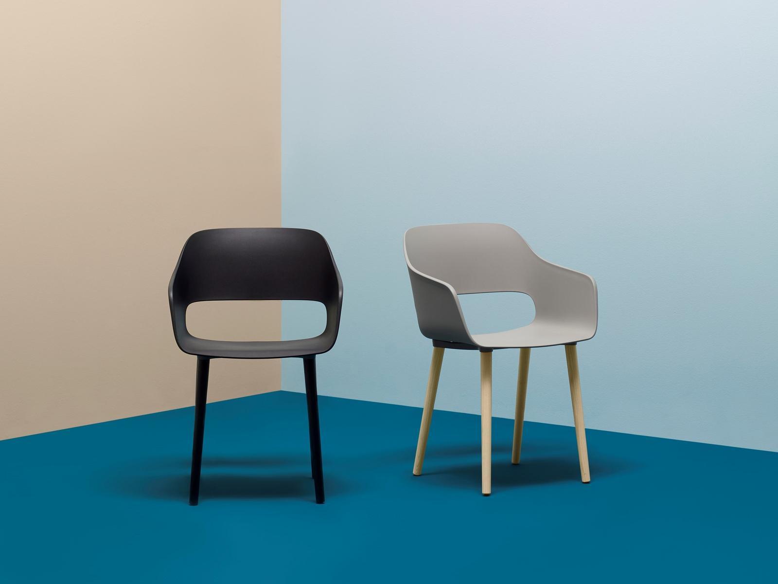 Polypropylene chair with armrests | Babila 2755 by Pedrali