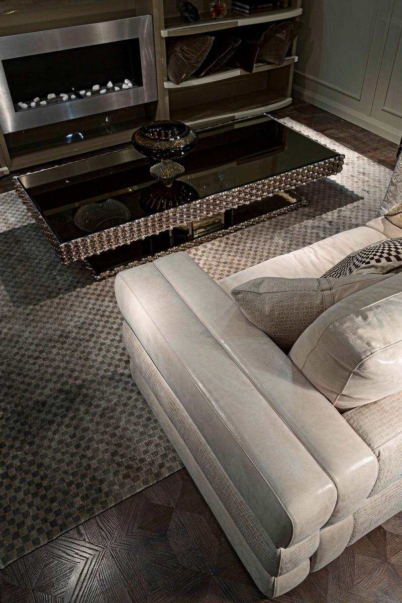 3 seater leather sofa | Ola by Mantellassi 1926