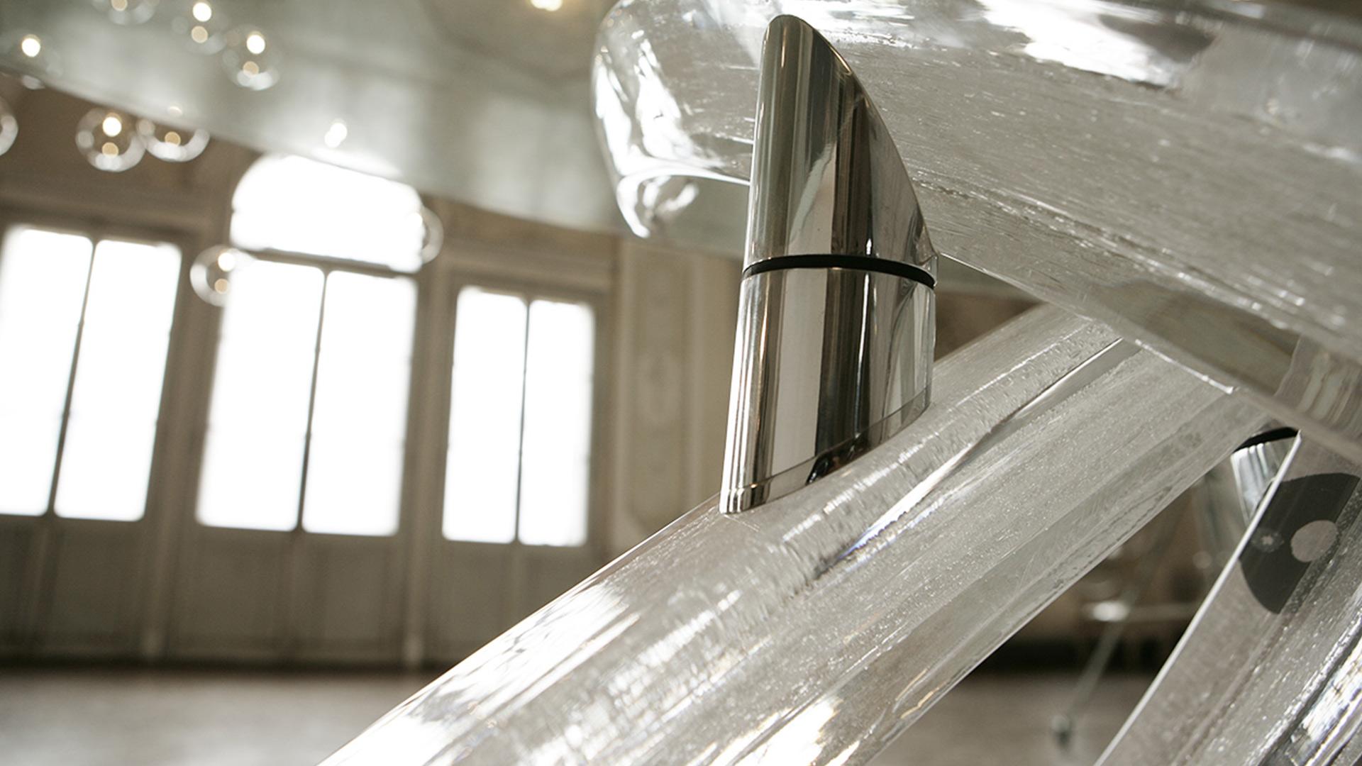 Triangular glass coffee table | Fili D'erba by Reflex