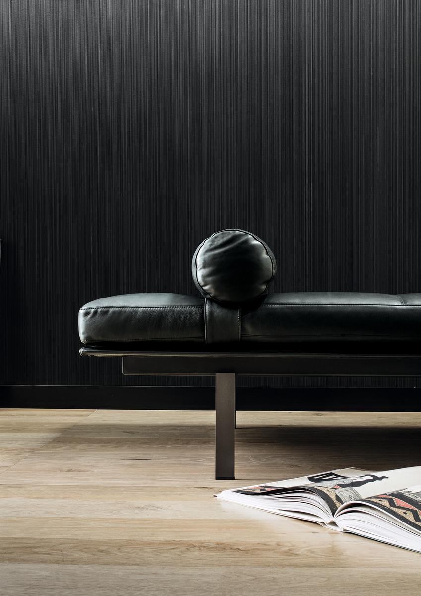 Upholstered leather day bed | Yard by Lema