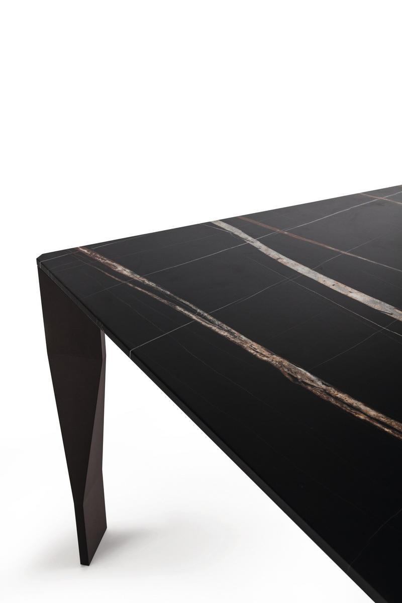 Square marble dining table | Diamond by Molteni
