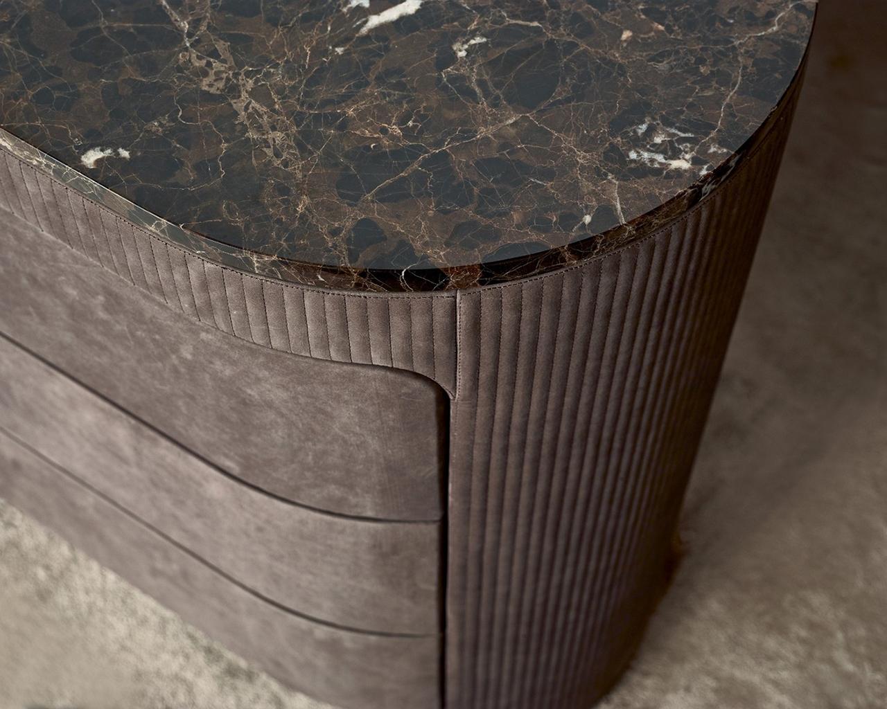 Nabuk chest of drawers in a luxury style with integrated handles | Vogue by Rugiano