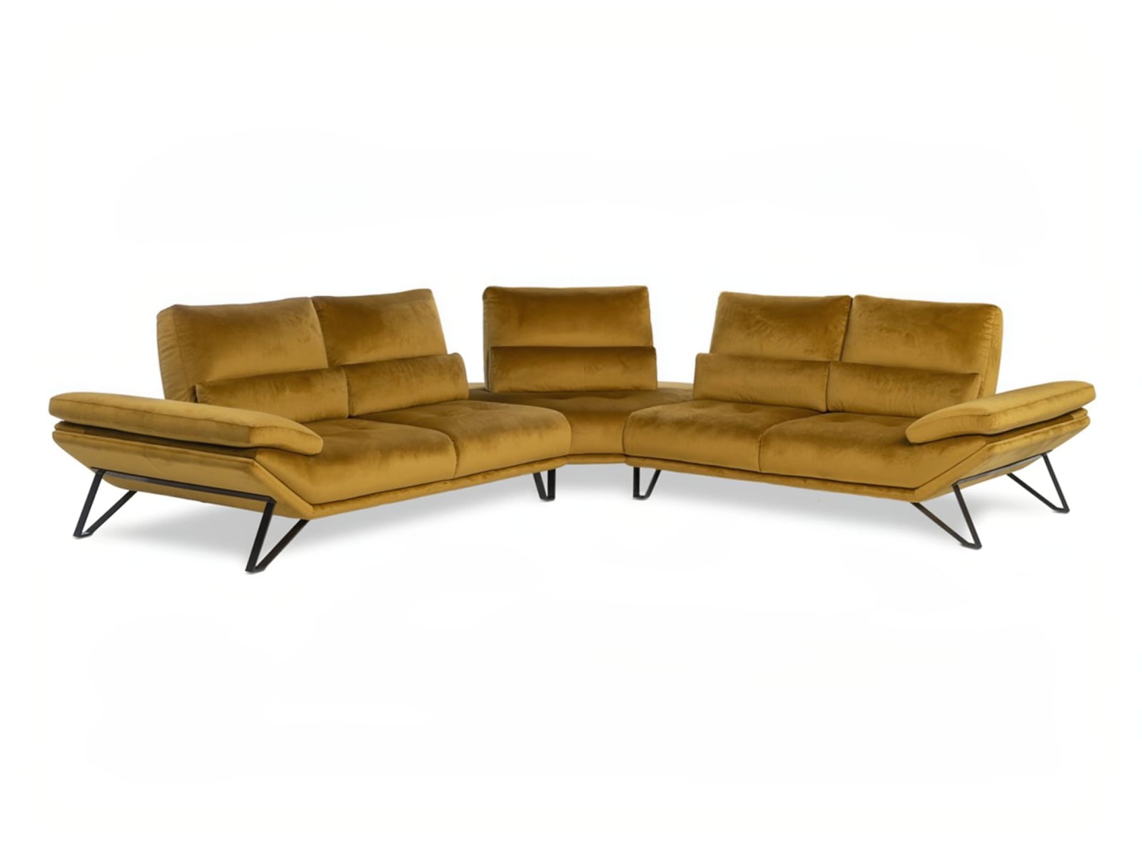 Elegant sofa with tiltable backrests, comfortable lying positions, and dynamic quilting for an embracing living experience. Ideal for leisure and adaptable to any occasion. | Fly 2.0 by Calia Italia
