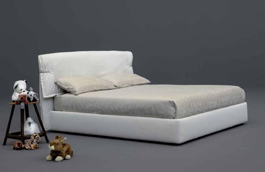 Leather bed with high headboard | Hollis by Dorelan