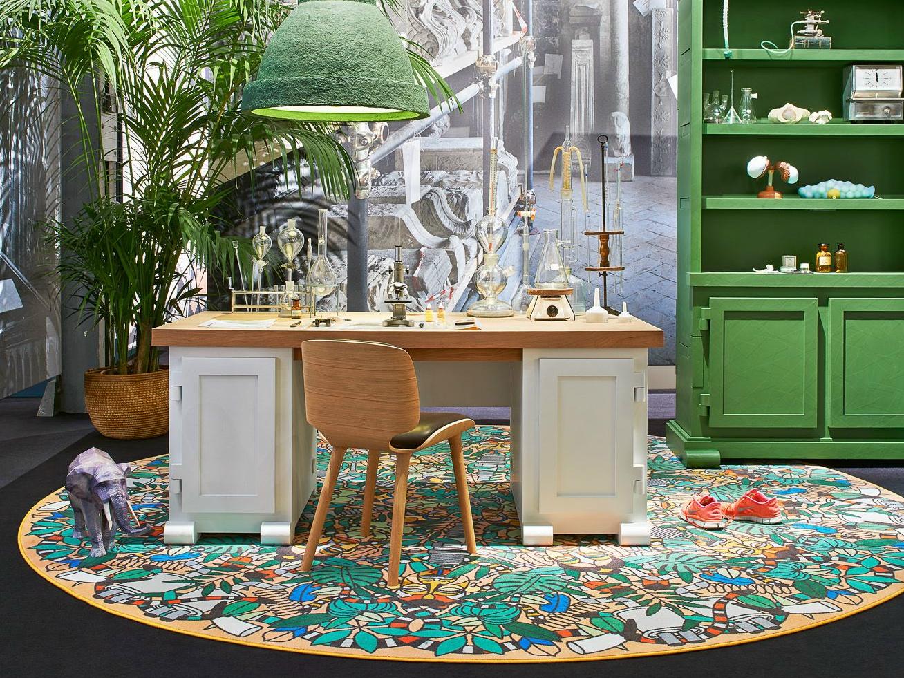 Upholstered chair | Nut Dining Chair by Moooi