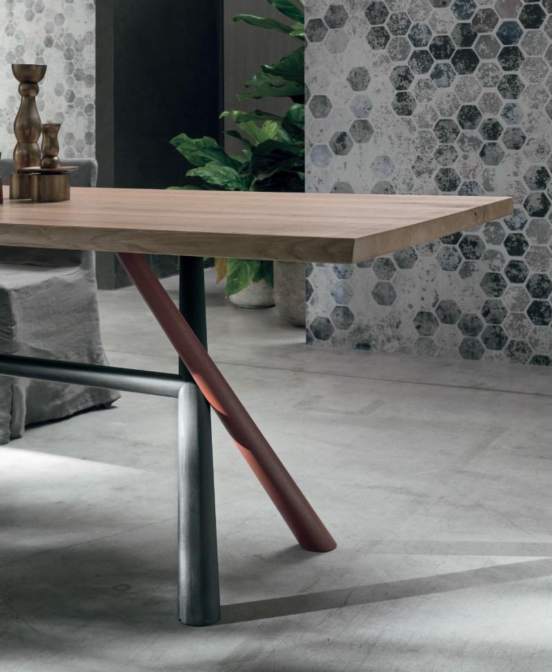 Extending table | Tudor by Tomasella