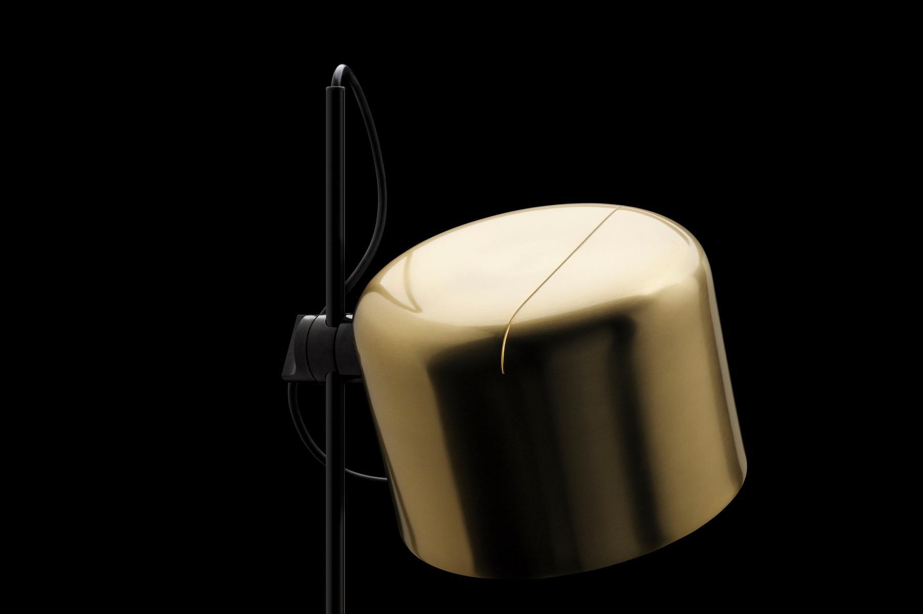 Direct light adjustable floor lamp | Coupé - Gold by Oluce