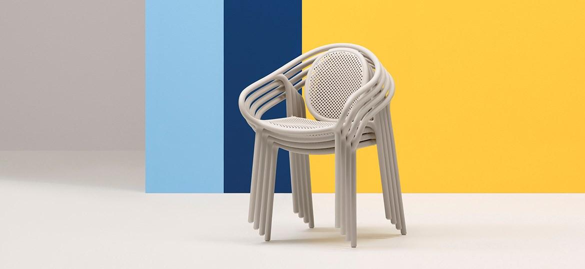 Stackable polypropylene chair with armrests | Remind 3735 by Pedrali
