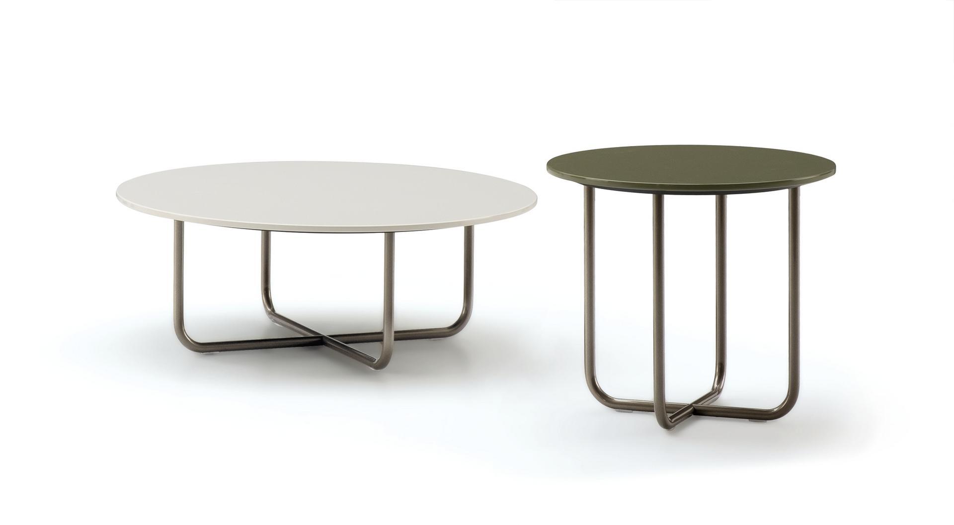 Round garden side table | Sunray Meg by Minotti