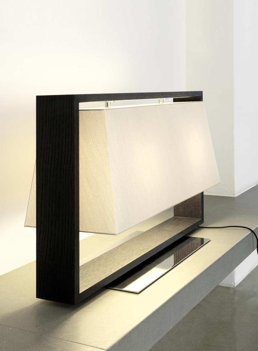 Oak table lamp | Frame by Contardi