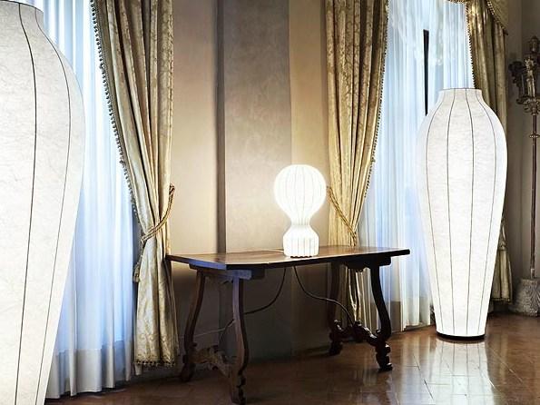 LED cocoon resin table lamp with dimmer | Cocoon Gatto by Flos