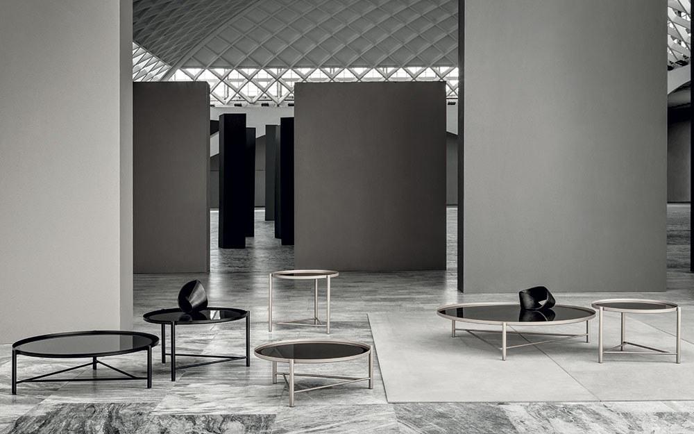Low round glass and metal coffee table | Santa Monica by Frigerio