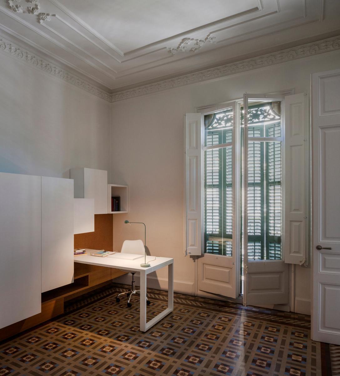 LED table lamp | Pin by Vibia